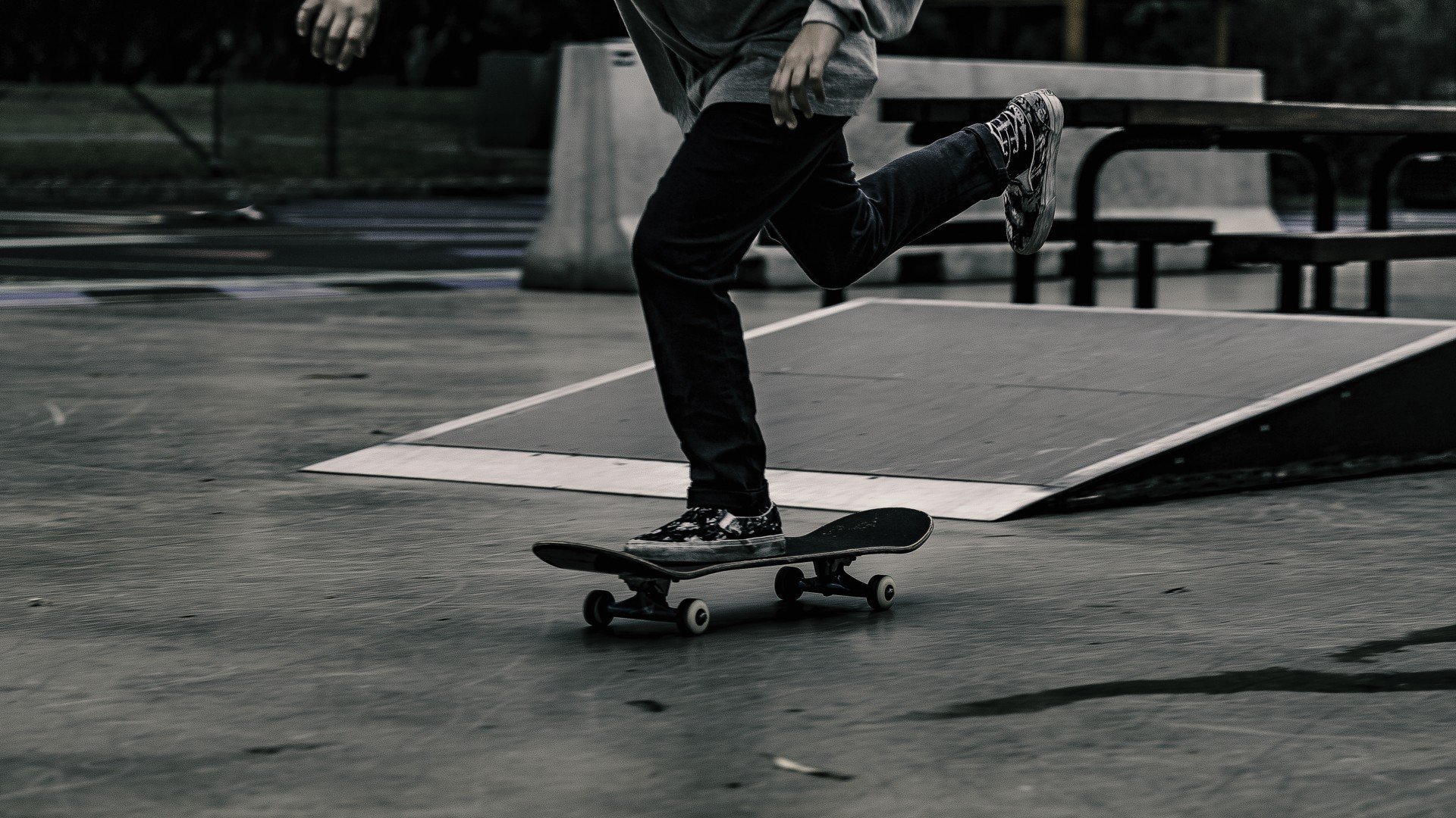kaiyun官方-闪电破门！本泽马5分钟双响炮，多特蒙德防线碎成渣，闪电破门！本泽马5分钟双响炮，多特蒙德防线碎成渣
