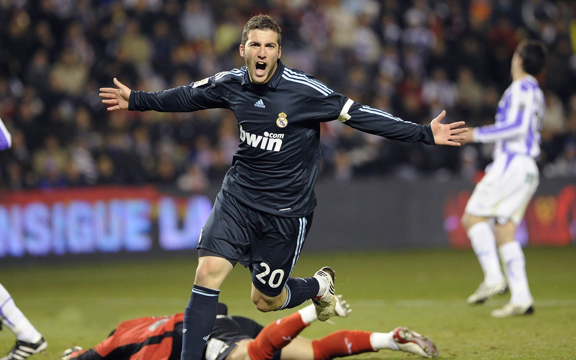 kaiyun官方-一夜双星，武磊传射续写东方传奇，德布劳内新星横空出世震惊欧陆，一夜双星，武磊传射续写东方传奇，德布劳内新星横空出世震惊欧陆